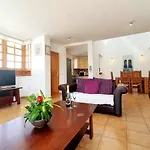 Willa Casa Aries